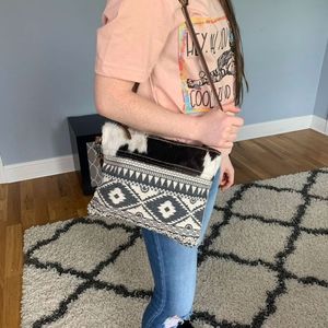 Myra Classic Crossbody Bag